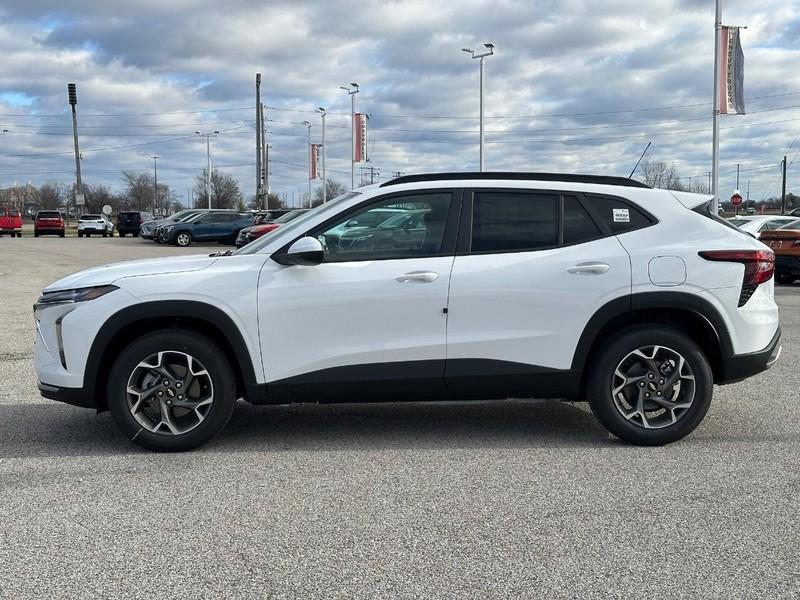 new 2026 Chevrolet Trax car, priced at $25,400