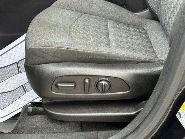 used 2022 Chevrolet Equinox car, priced at $18,000