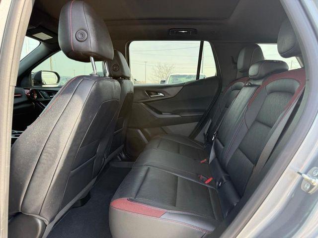 used 2025 Chevrolet Equinox car, priced at $32,000