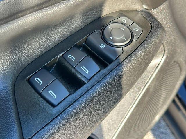 used 2023 Chevrolet Equinox car, priced at $27,012