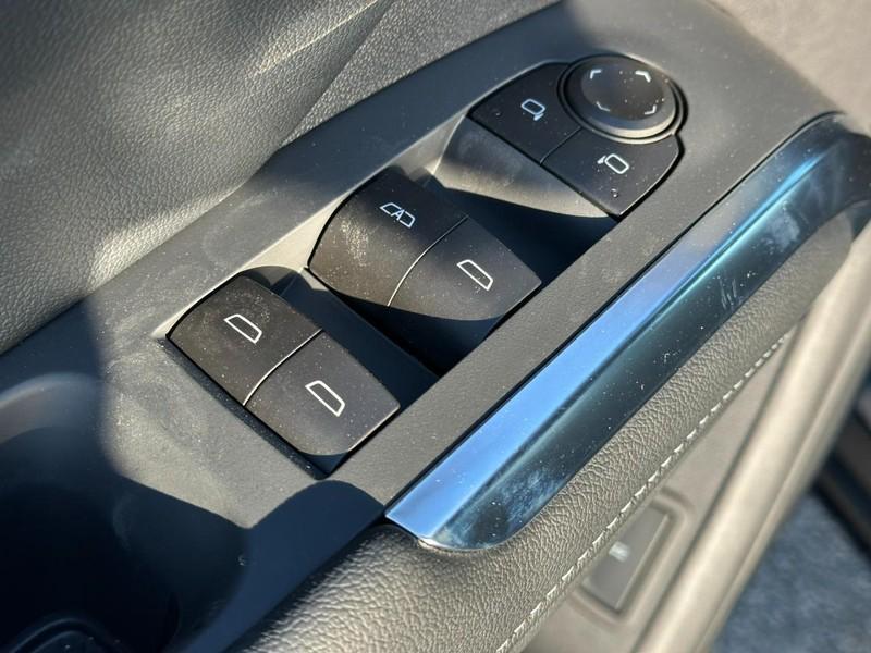 new 2026 Chevrolet Traverse car, priced at $37,970