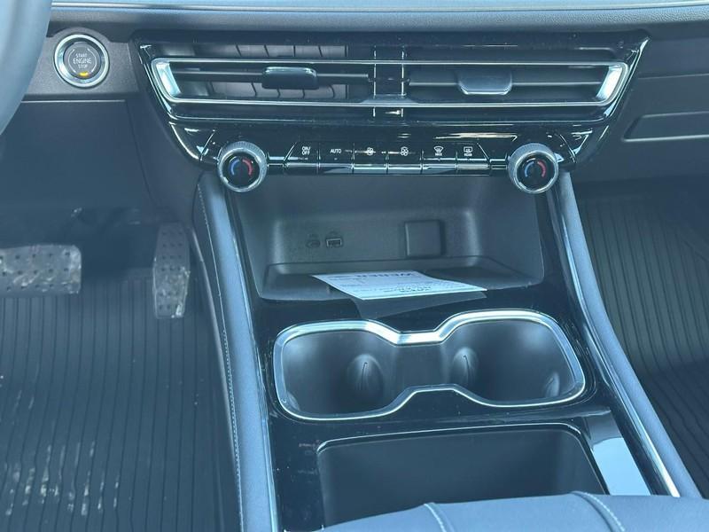 new 2026 Chevrolet Traverse car, priced at $37,970