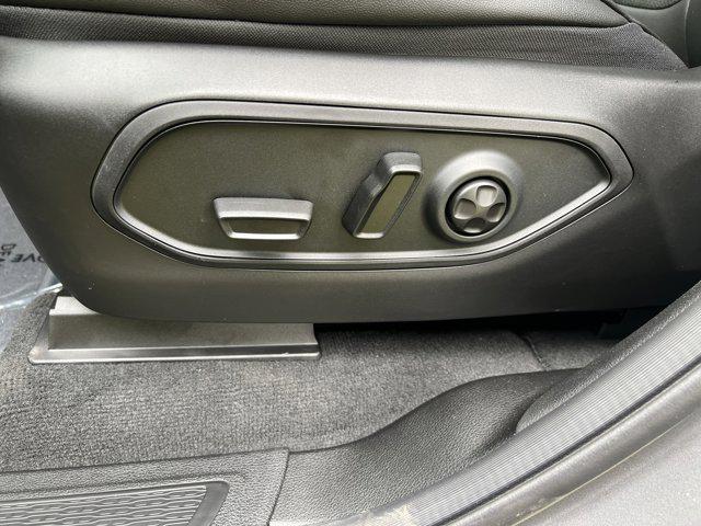 new 2025 Jeep Grand Cherokee car, priced at $47,225