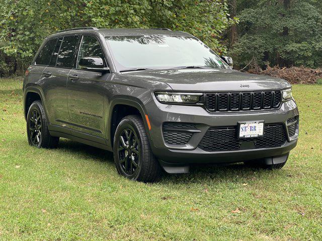new 2025 Jeep Grand Cherokee car, priced at $47,225