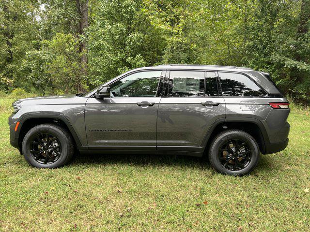 new 2025 Jeep Grand Cherokee car, priced at $47,225