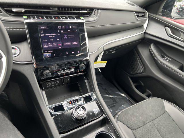 new 2025 Jeep Grand Cherokee car, priced at $47,225