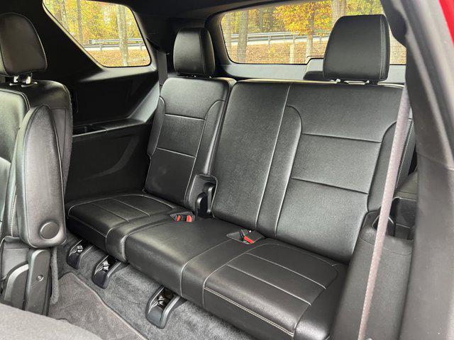 used 2023 Chevrolet Traverse car, priced at $31,999
