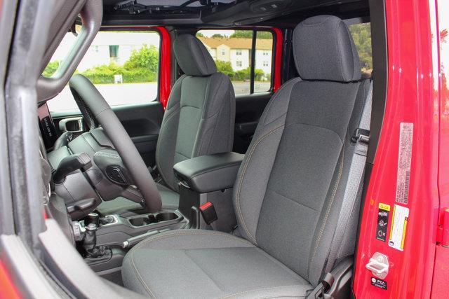 new 2025 Jeep Gladiator car, priced at $45,850