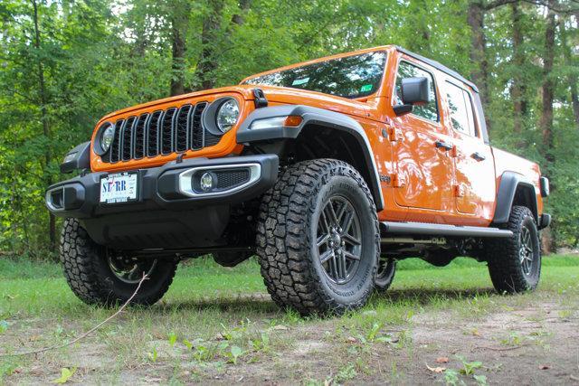 new 2025 Jeep Gladiator car, priced at $51,702