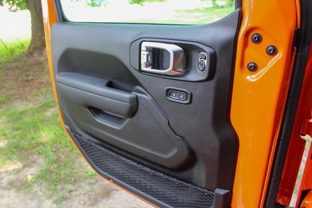 new 2025 Jeep Gladiator car, priced at $51,702