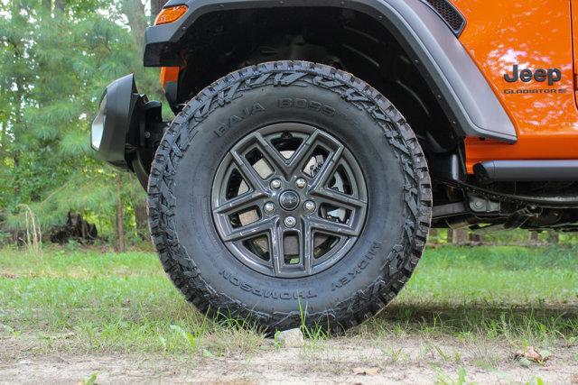 new 2025 Jeep Gladiator car, priced at $51,702