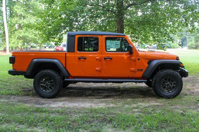 new 2025 Jeep Gladiator car, priced at $51,702