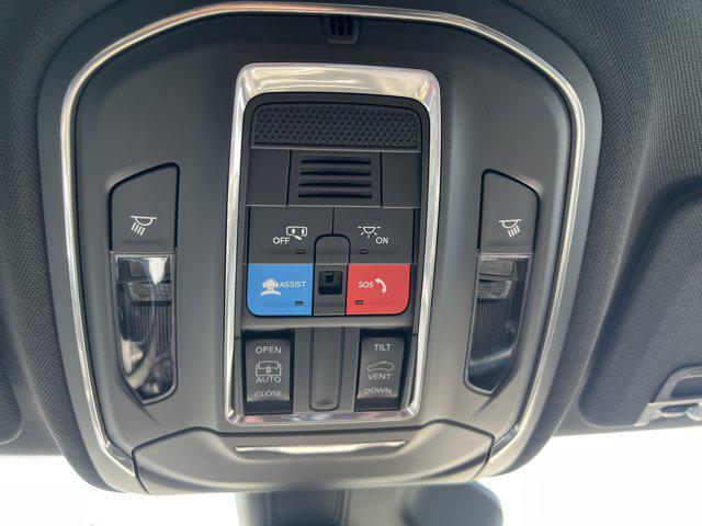 new 2025 Jeep Grand Cherokee L car, priced at $45,120