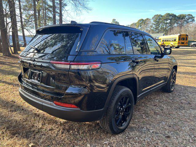 new 2026 Jeep Grand Cherokee car, priced at $48,025
