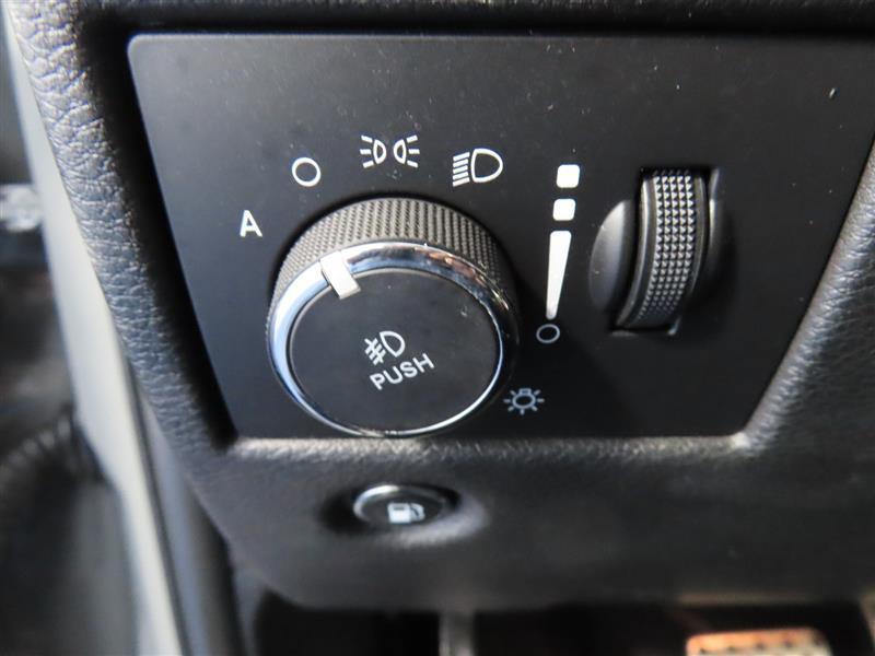 used 2020 Jeep Grand Cherokee car, priced at $38,495