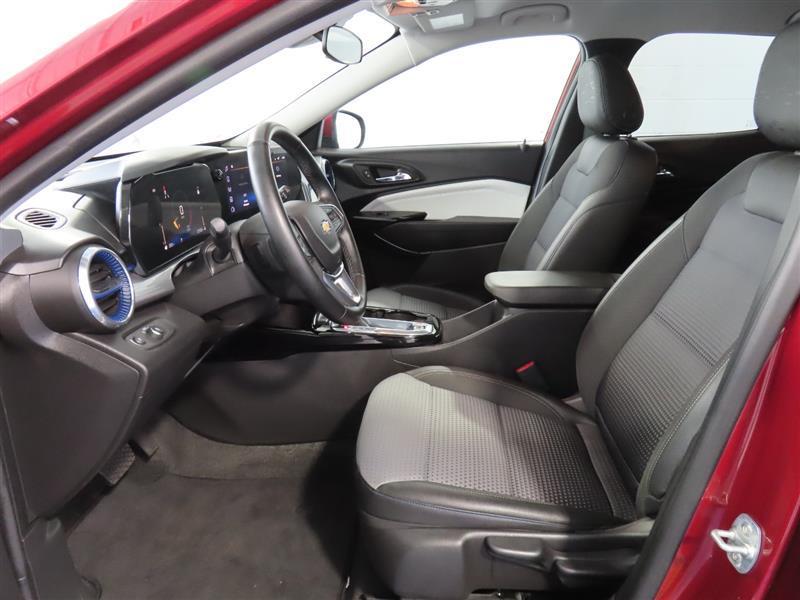 used 2025 Chevrolet Trax car, priced at $21,995