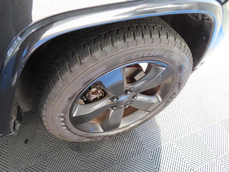 used 2016 Jeep Grand Cherokee car, priced at $15,495