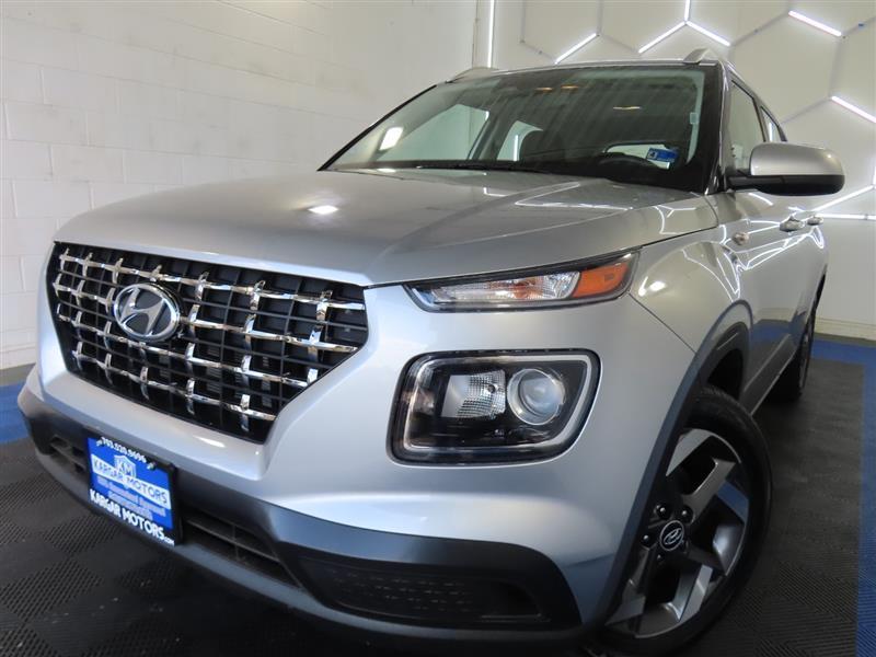used 2025 Hyundai Venue car, priced at $20,995