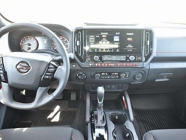 new 2025 Nissan Frontier car