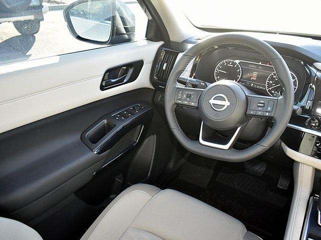 new 2025 Nissan Pathfinder car, priced at $38,890