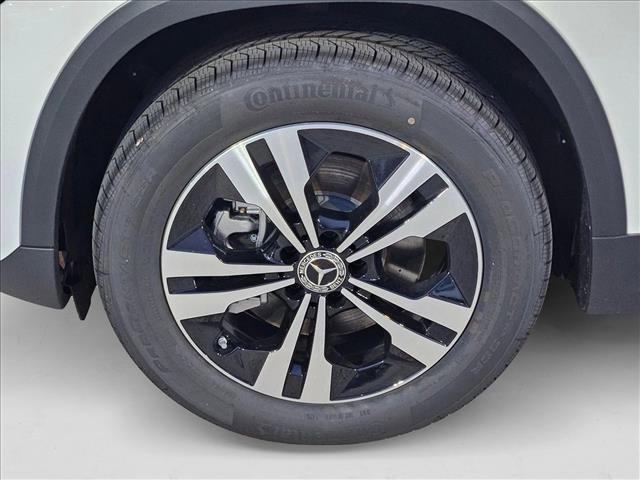 new 2026 Mercedes-Benz GLA 250 car, priced at $42,925