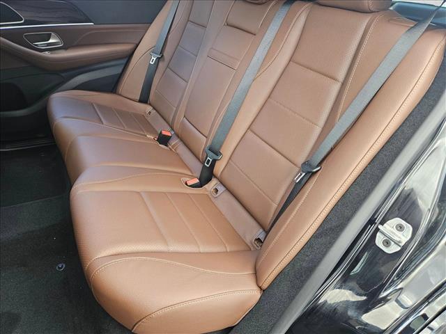 new 2026 Mercedes-Benz GLE 450 car, priced at $76,920