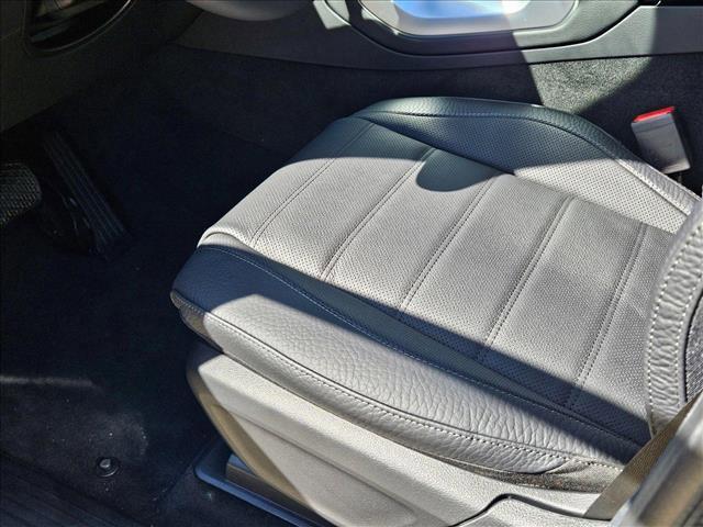 new 2025 Mercedes-Benz GLE 580 car, priced at $102,180