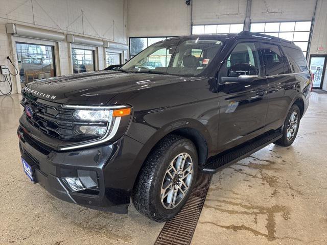 used 2025 Ford Expedition car, priced at $57,317