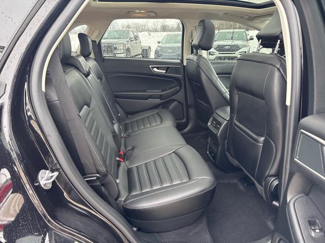 used 2024 Ford Edge car, priced at $26,944