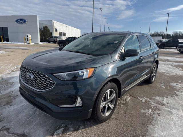used 2024 Ford Edge car, priced at $25,294