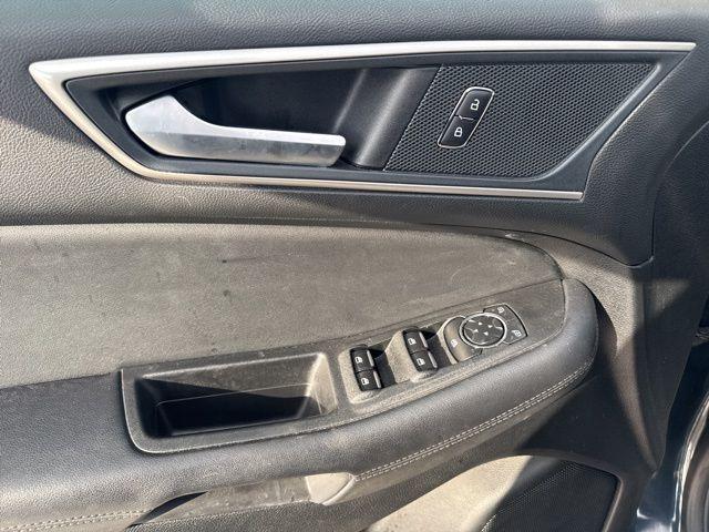 used 2024 Ford Edge car, priced at $25,294