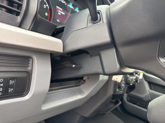 new 2025 Ford F-350 car, priced at $48,364