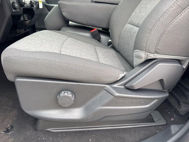 new 2025 Ford F-350 car, priced at $48,364