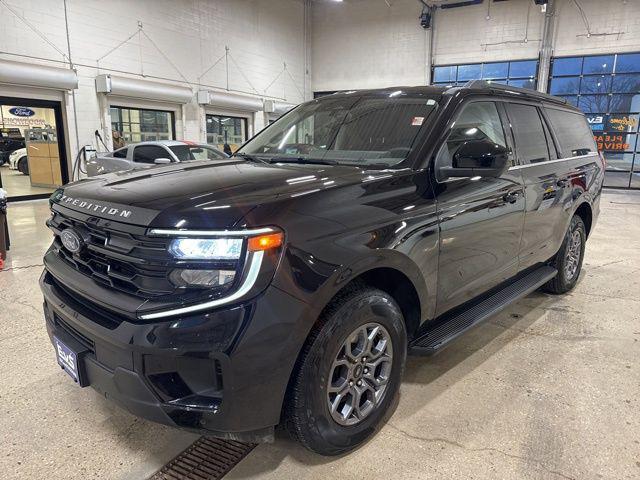 used 2025 Ford Expedition Max car, priced at $57,998