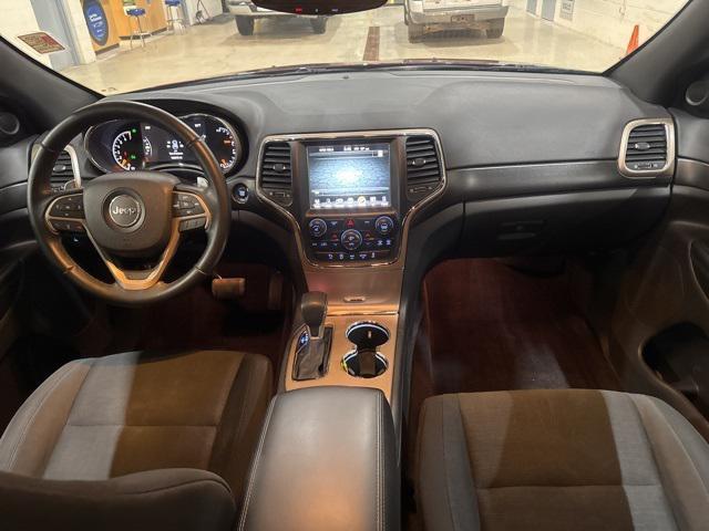 used 2017 Jeep Grand Cherokee car, priced at $13,349