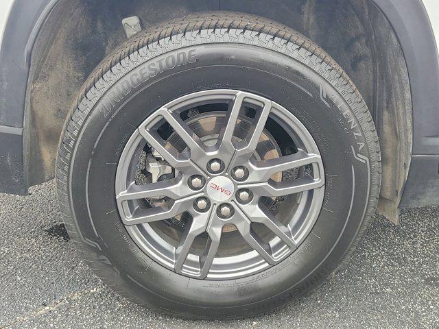 used 2025 GMC Acadia car, priced at $33,347