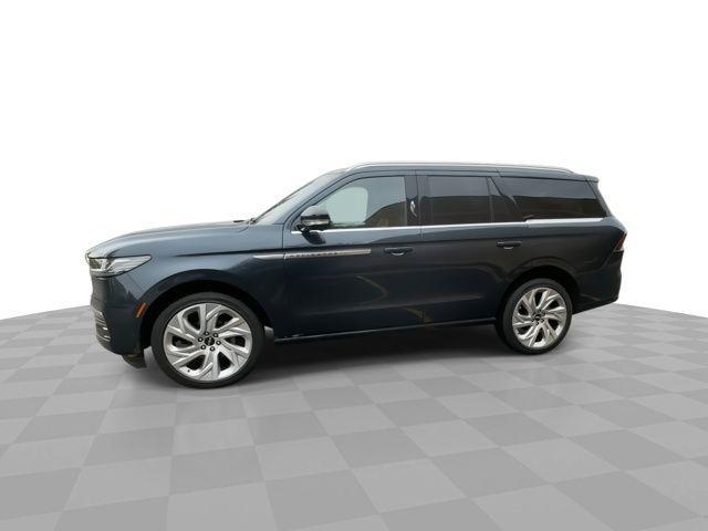 used 2025 Lincoln Navigator car, priced at $81,895