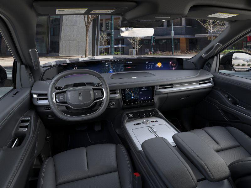 new 2025 Lincoln Navigator car, priced at $101,724