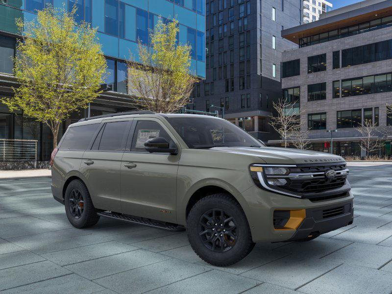 new 2025 Ford Expedition car, priced at $77,162