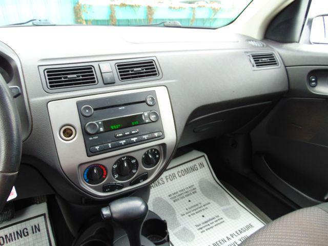 used 2005 Ford Focus car, priced at $4,995