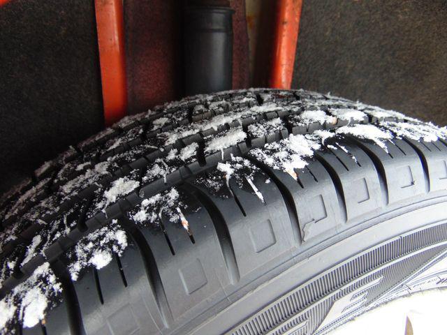 used 2005 Ford Focus car, priced at $4,995