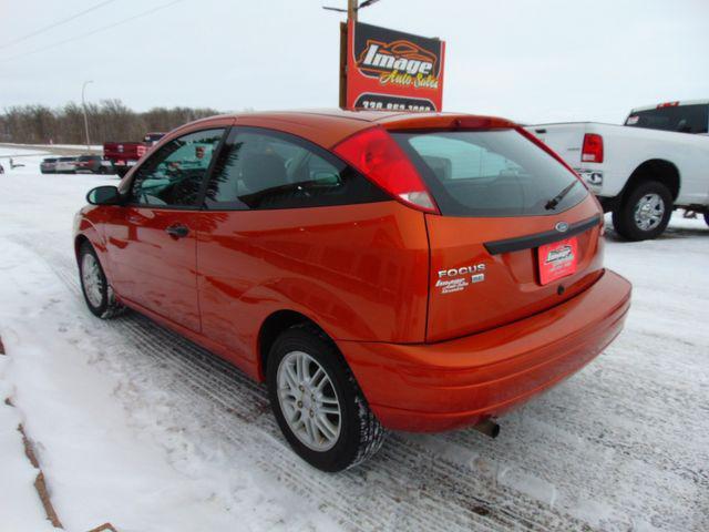 used 2005 Ford Focus car, priced at $4,995