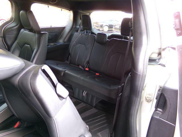 used 2021 Chrysler Pacifica Hybrid car, priced at $14,995