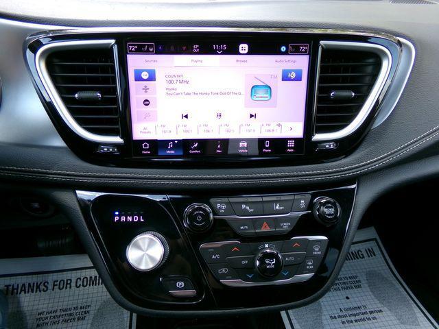 used 2021 Chrysler Pacifica Hybrid car, priced at $14,995