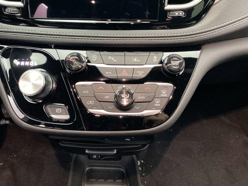 new 2026 Chrysler Pacifica car, priced at $49,945