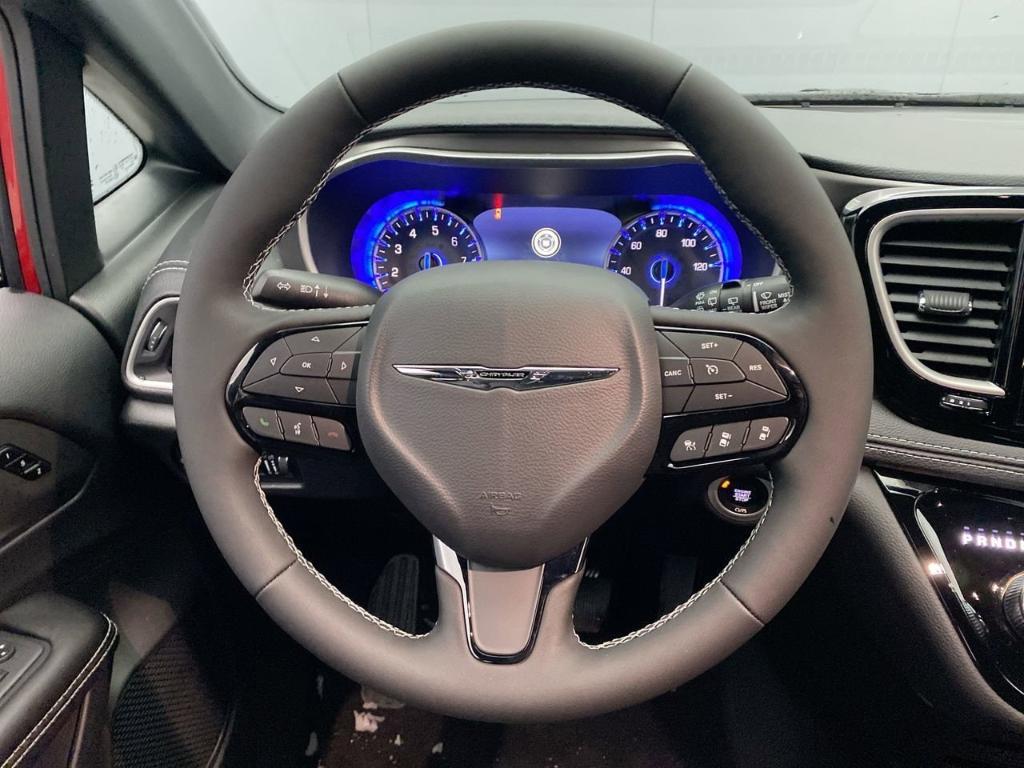 new 2026 Chrysler Pacifica car, priced at $49,945