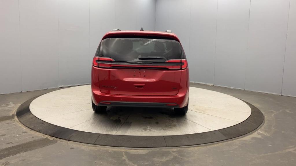 new 2026 Chrysler Pacifica car, priced at $49,945