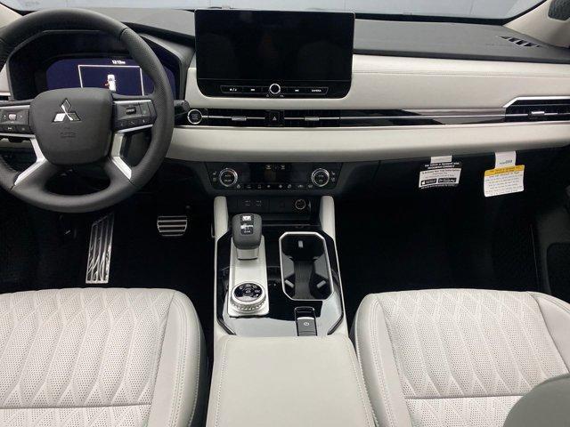 new 2025 Mitsubishi Outlander car, priced at $46,590