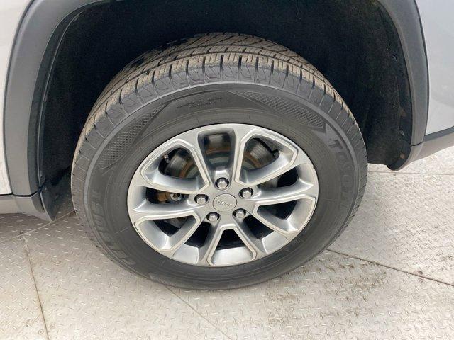 used 2015 Jeep Grand Cherokee car, priced at $13,995