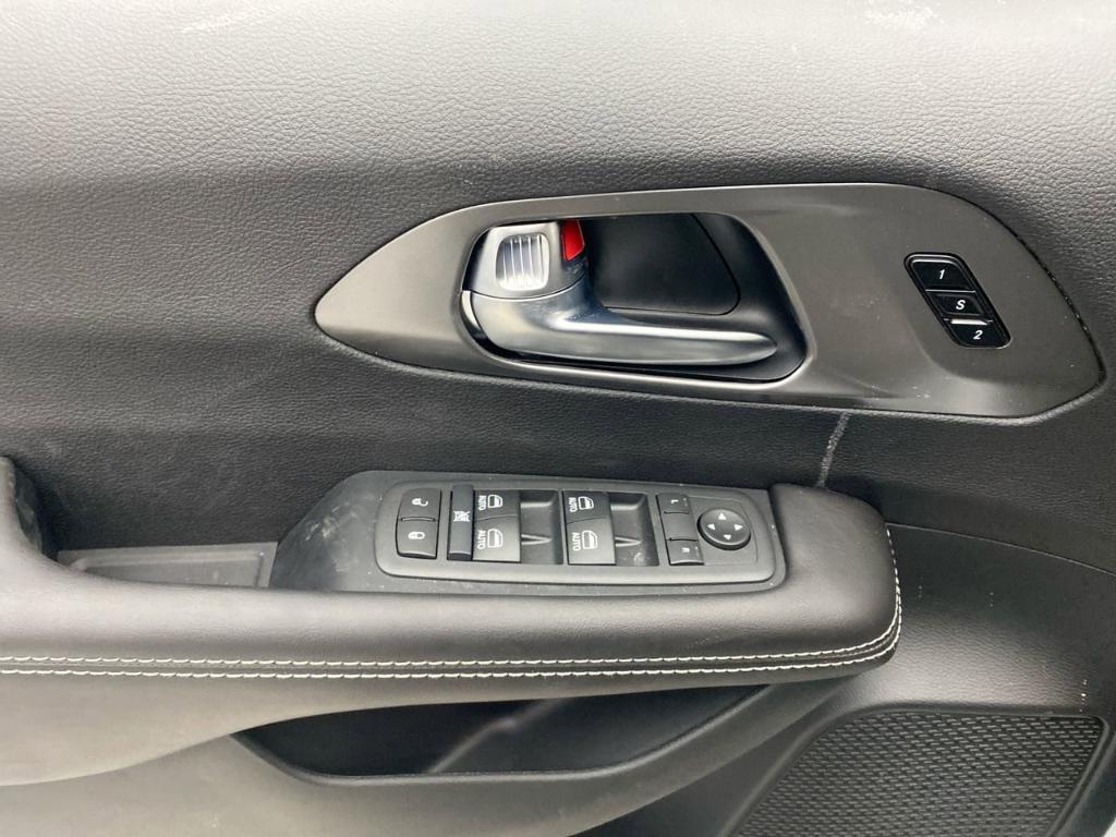 new 2026 Chrysler Pacifica car, priced at $49,945